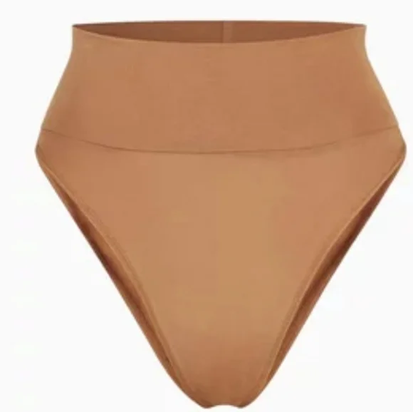 2pcs SKIMS SLEEP BRIEF/ CAMEL/4X/NWT - Picture 3 of 15